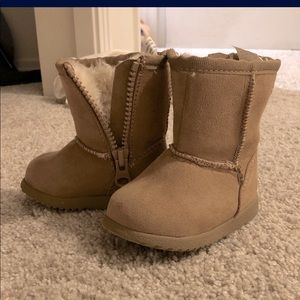 Baby or toddler fake ugg boots